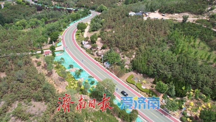 雪野湖夏日湖光映碧天 市民游客乐享清凉时光