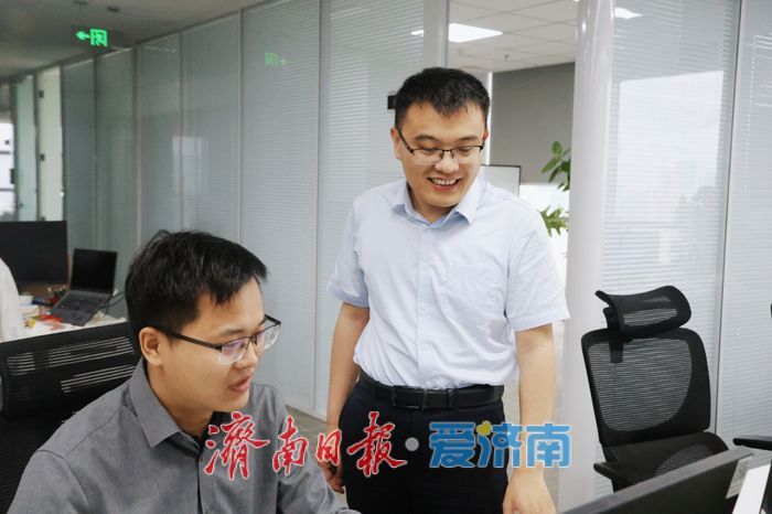 项目赋能 生产线上的新动能丨为AI时代网络安全锁加上“安全门” “济南造”密码芯片走向国际前沿