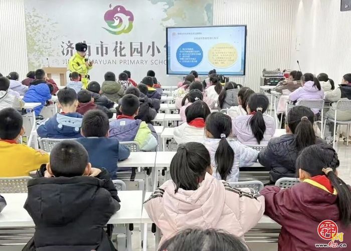 东仓社区：小手拉大手，共筑平安路...