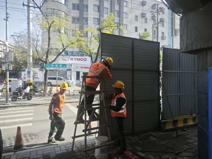 一桥跨南北，旧貌焕新颜 天桥维修改造细节大揭秘