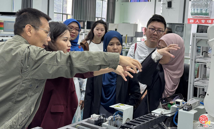 融汇中马 赋能未来丨 济南工程职院“中文+职业技能”培训架设海外友谊金桥