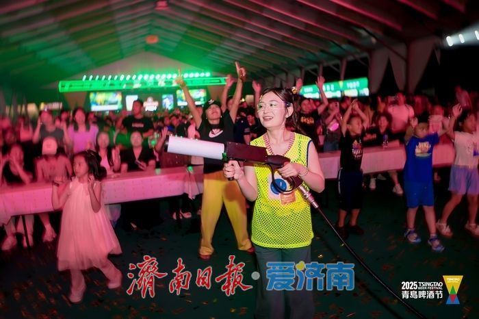 一年四季 泉在济南丨济南奥体夏日嘉年华启幕 啤酒节点燃泉城烟火气