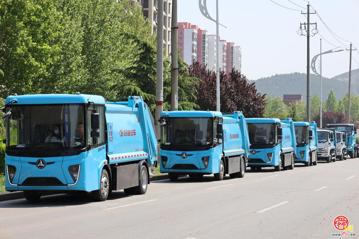 长清环卫驶入“绿色赛道”  7 辆新能源环卫车开启静音环保新时代