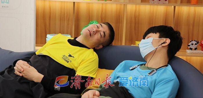 融媒深调查·“新业态中的权与责”系列观察①外卖江湖“劝休令”，带来哪些市场博弈？