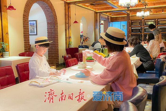 一年四季 泉在济南丨“冰雪+”新场景，多元业态解锁济南冬日新玩法