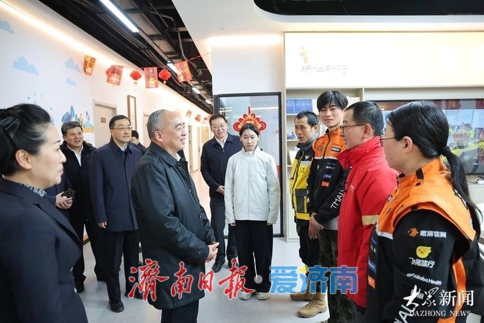 林武在济南调研并走访慰问时强调 确保人民群众度过欢乐平安祥和的节日