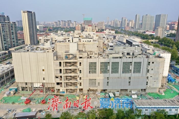 济南西城天街项目进入冲刺阶段，计划10月底开业