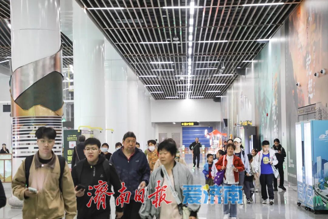 千佛山站：串联山与城的风光，连接人与人的日常