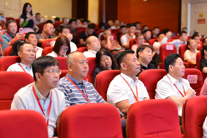 第一届民营餐饮企业发展大会在济南举办