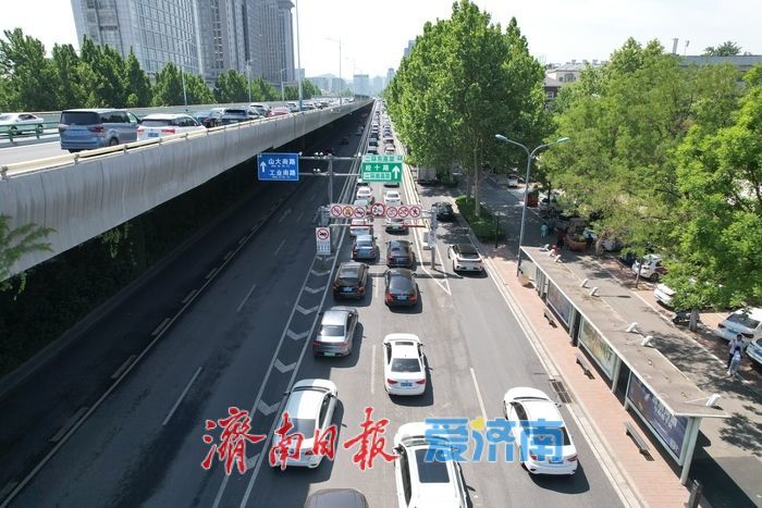 假期首日出城车流攀升，济南二环东路迎出城高峰