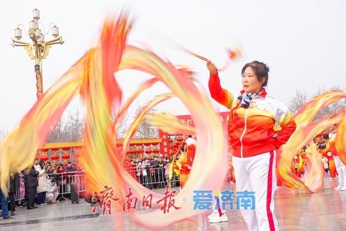 马跃新春闹元宵 民俗展演庆佳节