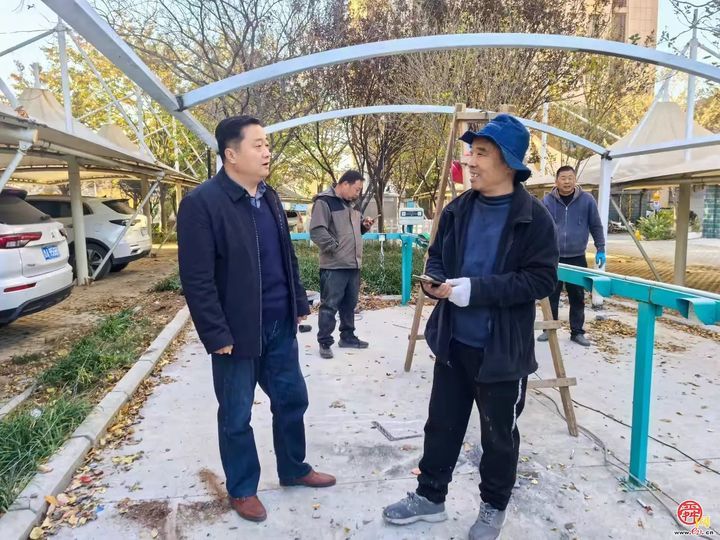 暖心车棚“诞生记”：普集大观园小区居民用行动点亮幸福生活