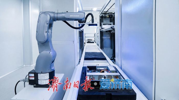 项目赋能 生产线上的新动能丨为AI时代网络安全锁加上“安全门” “济南造”密码芯片走向国际前沿