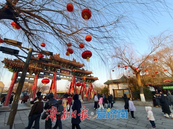 张灯结彩迎新春