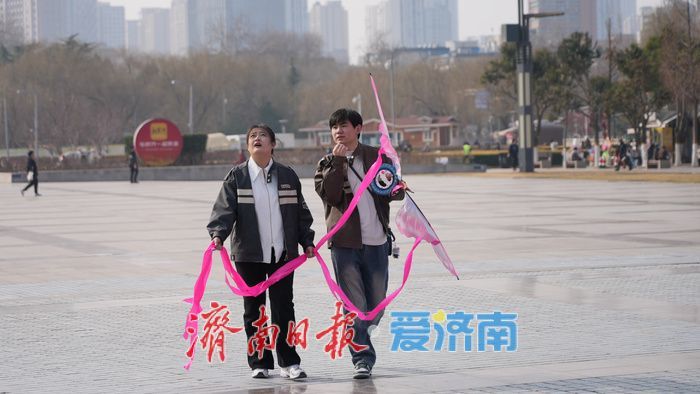 泉城春日的天空，被风筝 “承包” 了