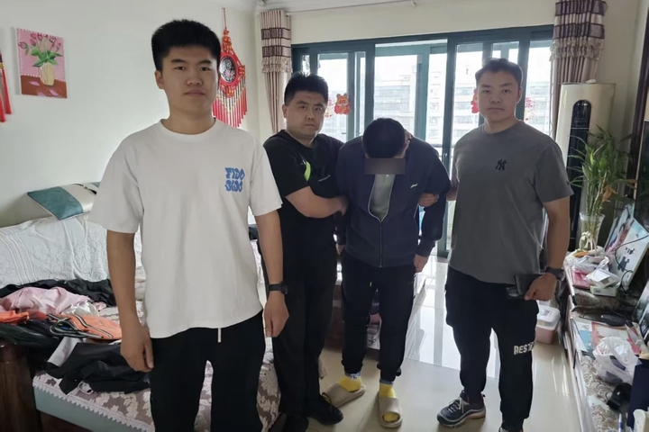 http://img03.e23.cn/a15b36c14e5bc96efea3136d550c664f-720