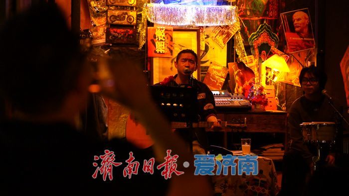 逛遍明府城夜巷！五家宝藏氛围感小店，听歌小酌一站式打卡