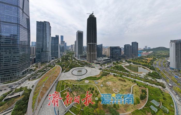 一年四季 泉在济南丨秋染济南CBD都市风光入画来
