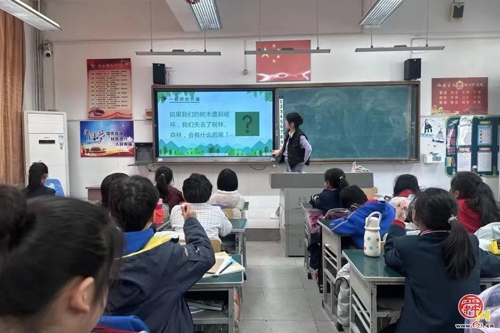 春光作序 植此新绿——济南市历下区龙奥学校植树节主题活动