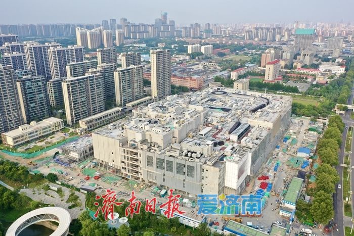 济南西城天街项目进入冲刺阶段，计划10月底开业