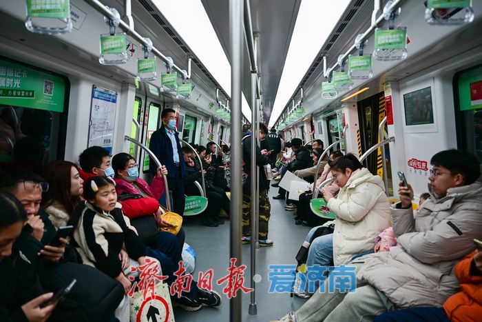 轨道上的“泉”速春运：济南地铁承载幸福与团圆