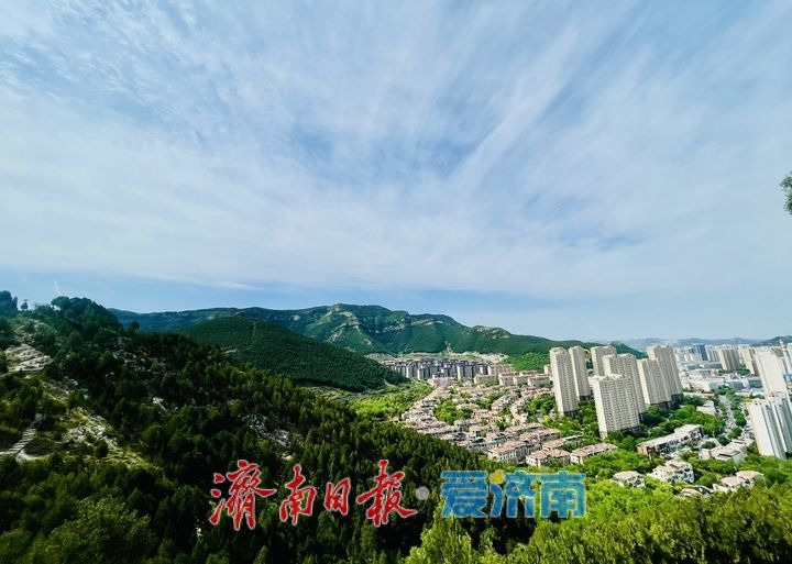 满目青山映碧空，泉城春日生态画卷惹人醉