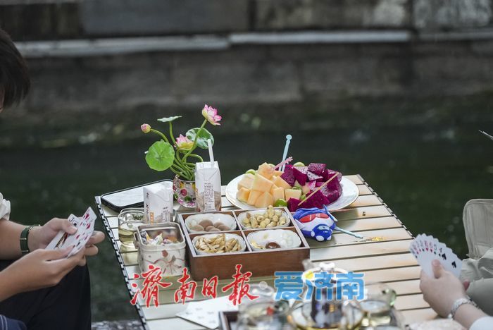 一年四季 泉在济南丨围炉煮茶，寻找泉城慢生活