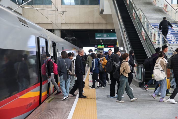 清明小长假济南站全站预计发送旅客超百万人次