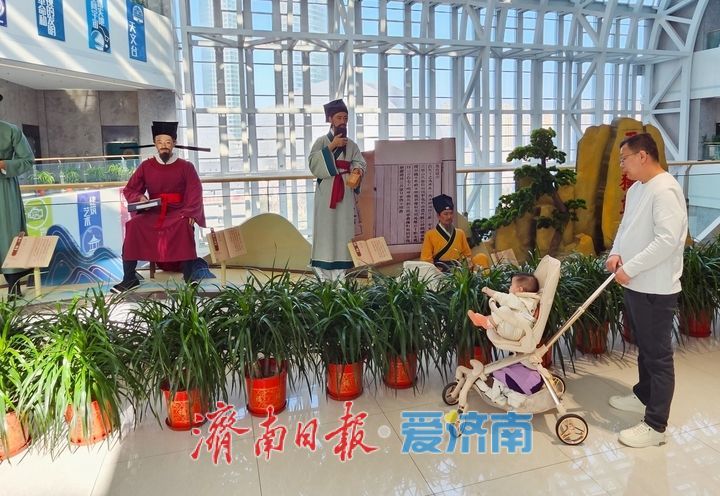 山东省科技馆 蜡像展示千年科技史