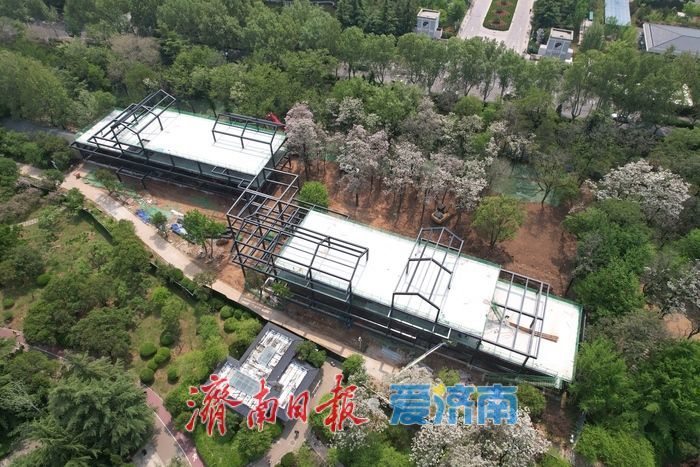 泉城公园菊花圃园游客驿站主体成型