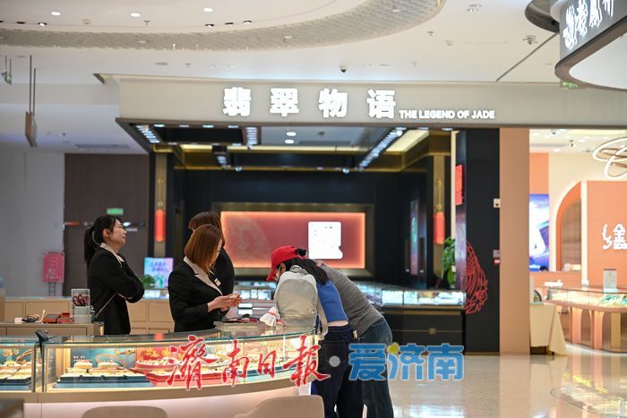 黄金价格回落 济南黄金零售市场进入观望期