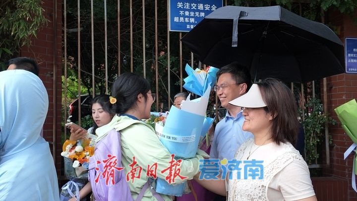 等级考试不同组合考生考试进程不同 第一批考生结束高考之旅