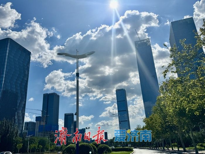 济南晴空万里，蓝天白云成城市最美底色