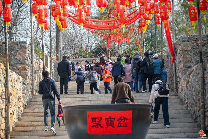春风入寨花正好，石崮寨春日踏青漂流一站式打卡