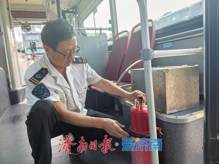 国庆遇“国庆”：方向盘上过最后一个岗上生日