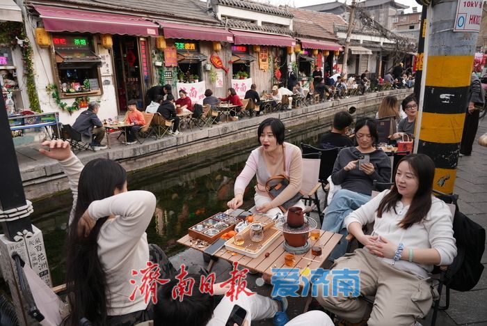 “泉”在济南过大年丨春节假期济南老城人气旺，泉水游成假日主流