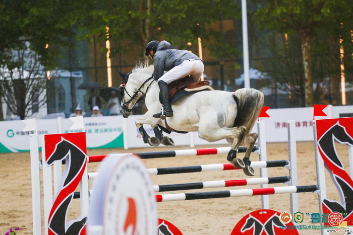 济南,缘何成为马术运动界的一匹“黑马”？