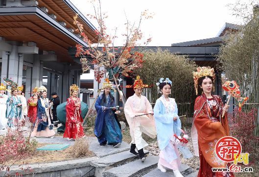 ���ϻ����γ�ӿ�� �������������ͬ���...