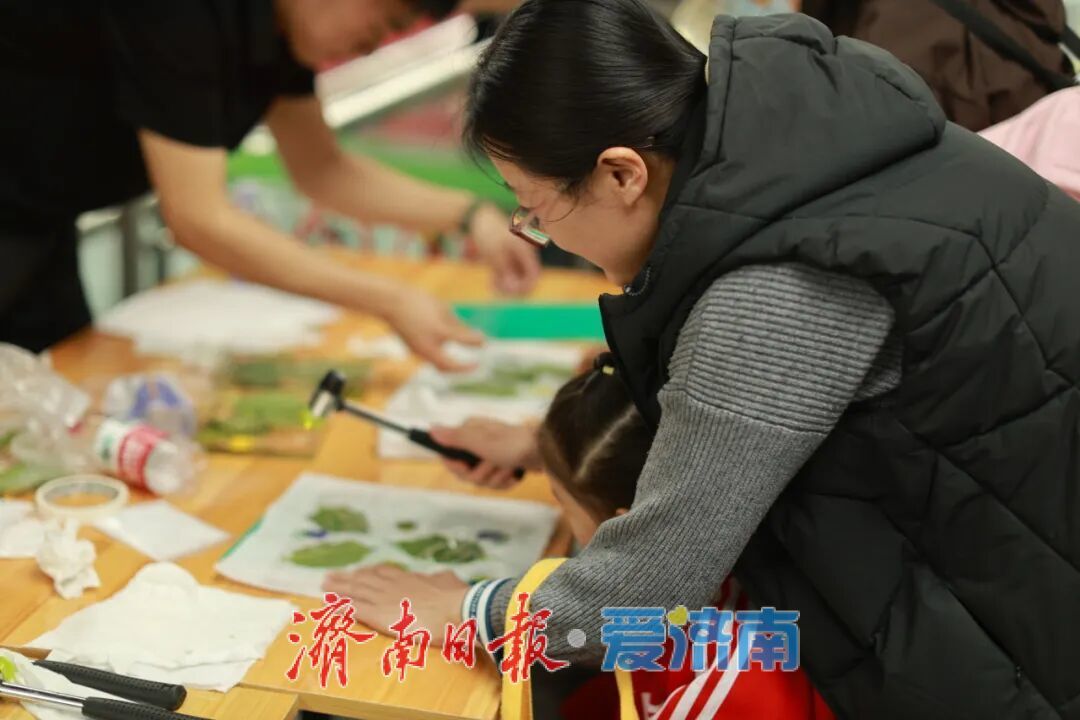 济南地铁开展“花漾泉城・悦享春行”春日主题活动