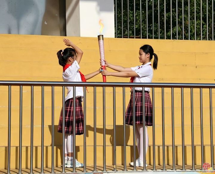 幸福启航  从心出发—济南市历下区龙德学校2026年秋季开学典礼