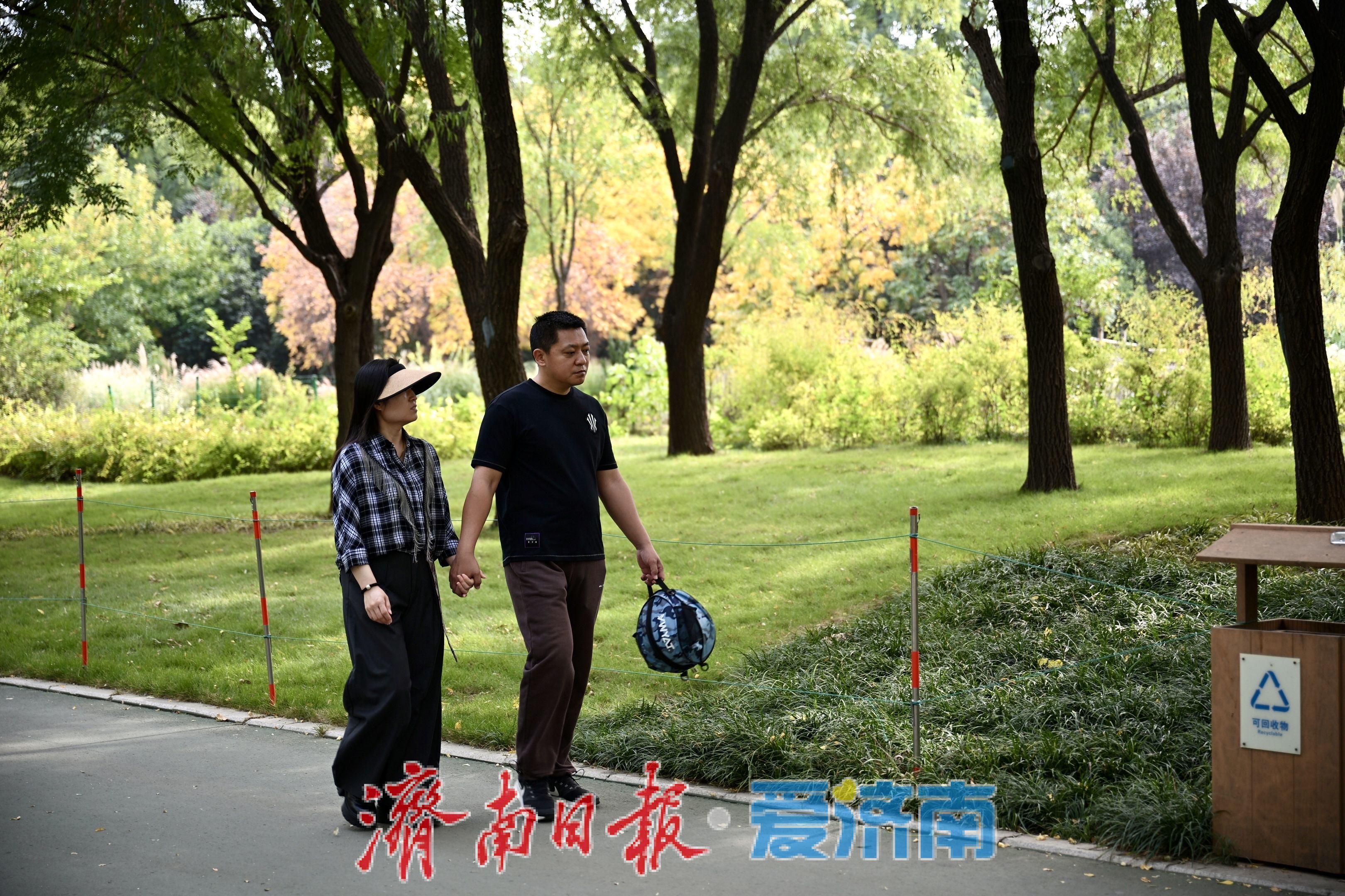 一年四季 泉在济南丨秋染林海景如画 济南森林公园乐享休闲好时光