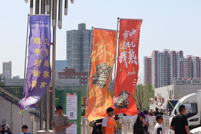 2026齐鲁超赛济南揭幕战，济南队6:0斩获开门红