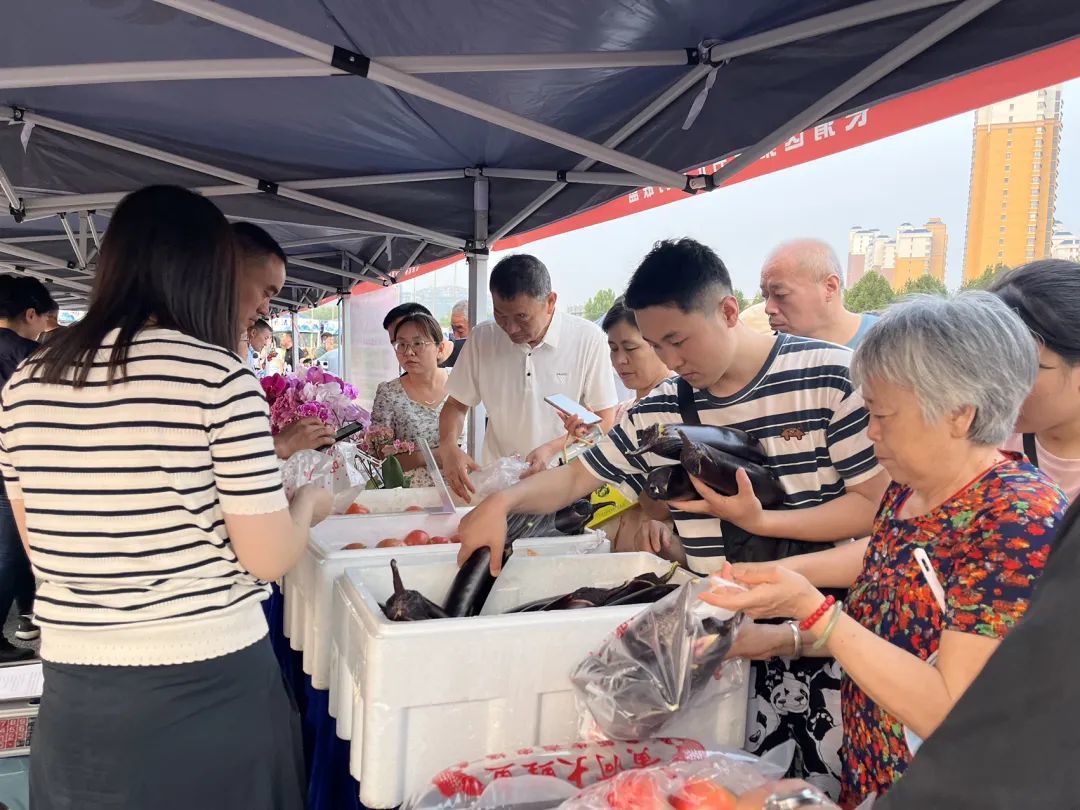 “泉水人家”土特产进高校  长清驻村“第一书记”集体代言