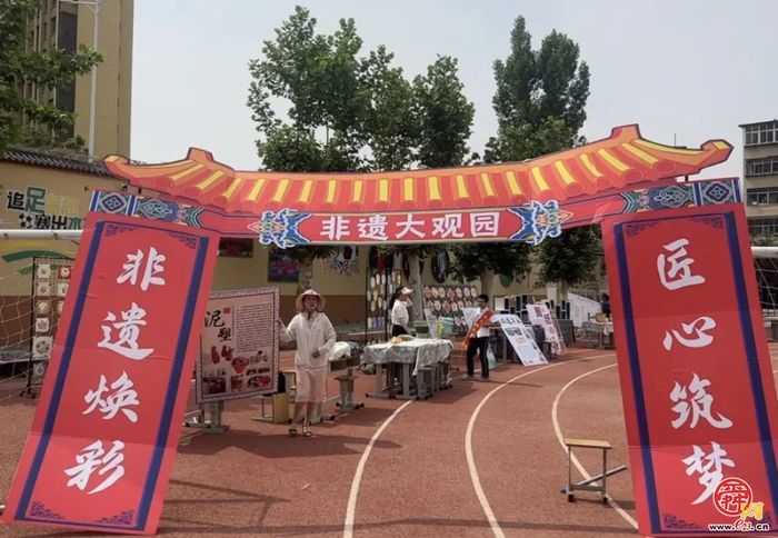 “非遗传承庆六一 艺术绽放绘童心”文华小学开展非遗体验活动