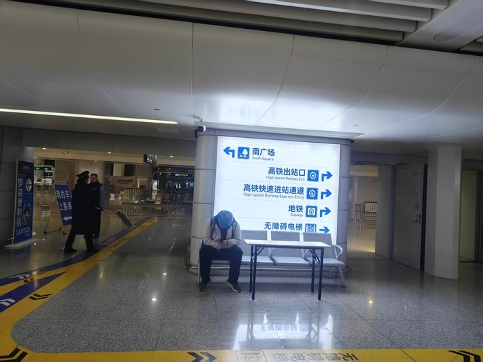 济南地铁6号线东段开通首日体验：一条连接高校、CBD与交通枢纽的“黄金线”