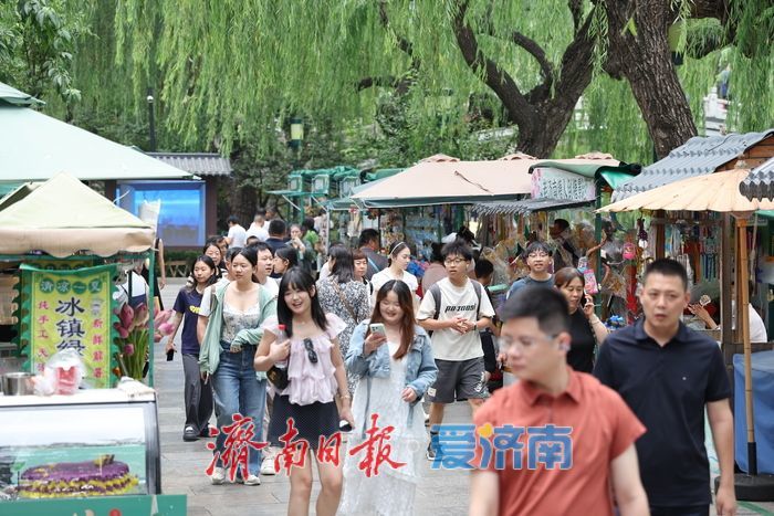 端午浓情满泉城 天下第一泉景区民俗市集热闹非凡