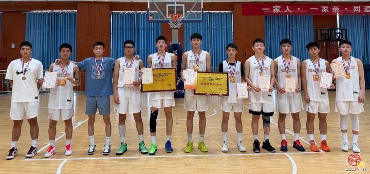 双冠！历城二中、济南稼轩男篮登顶山东省中小学生体育联赛