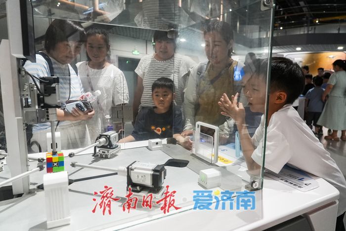 这个暑假，与科技来一次亲密接触