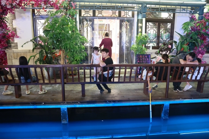 感受老城古韵 越“夜”越精彩