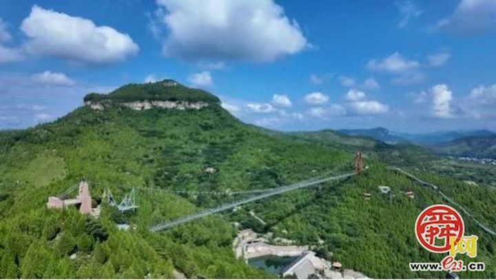国庆假期秘境石崮寨火爆出圈！石崮寨三娘坐镇才艺大舞台，江湖好戏轮番上演